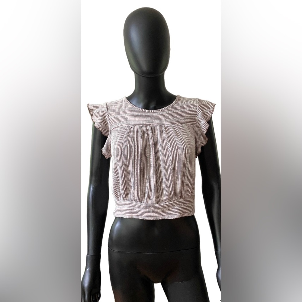 Caution to the Wind: Brown & White Ruffle Sleeve Crop Top